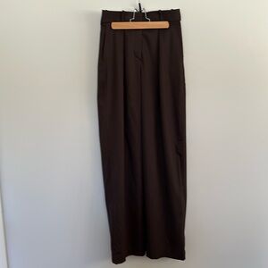 Lululemon Women’s size 4 Espresso Utilitech Relaxed-Fit Mid-Rise Trouser